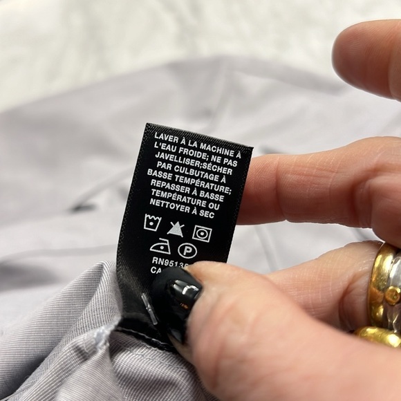 LaFayette 148 New York Gray Long Sleeve Classic Button Down Blouse Size M - Picture 8 of 8